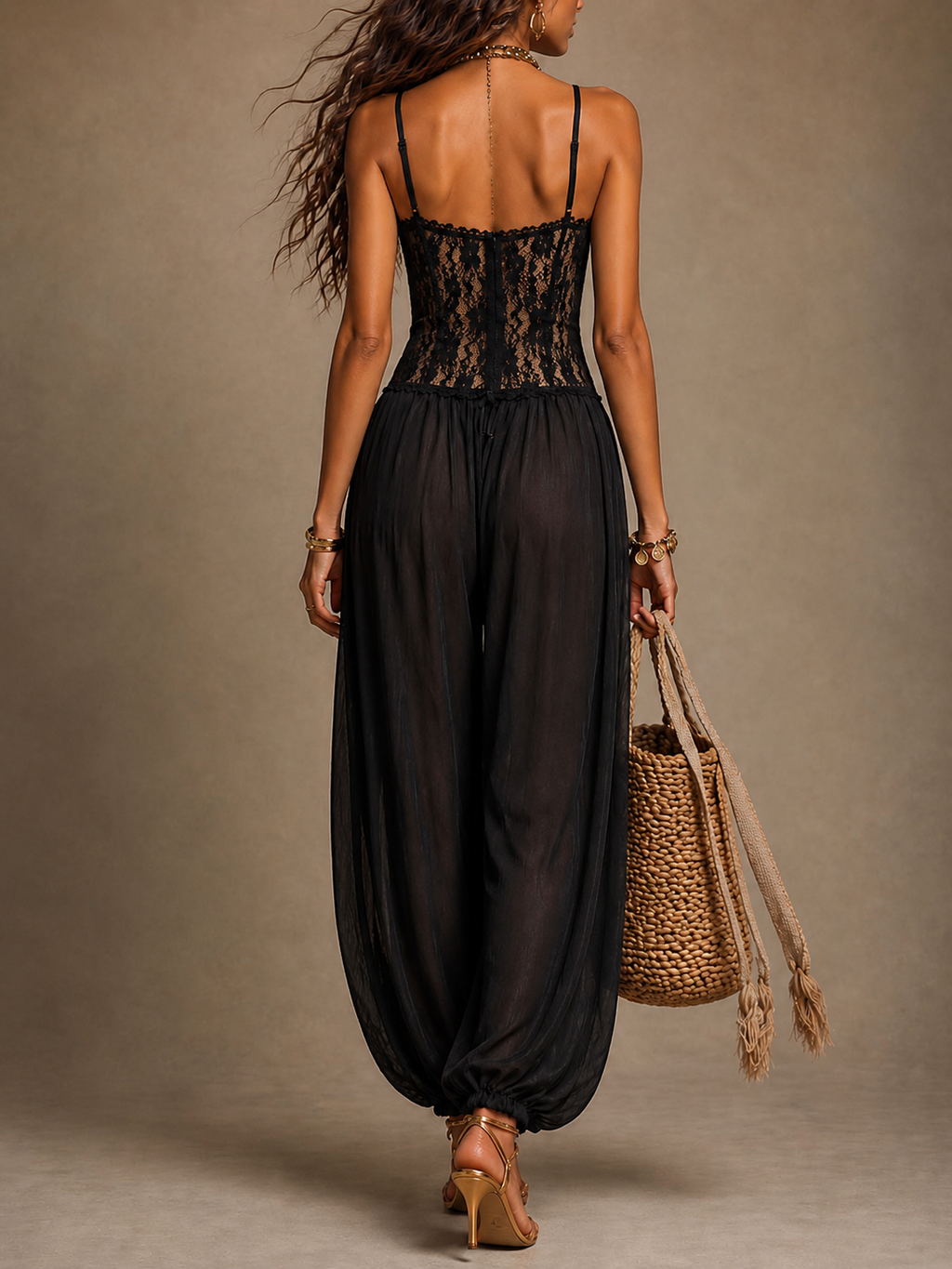 Laia | Mono halter con encaje fluido