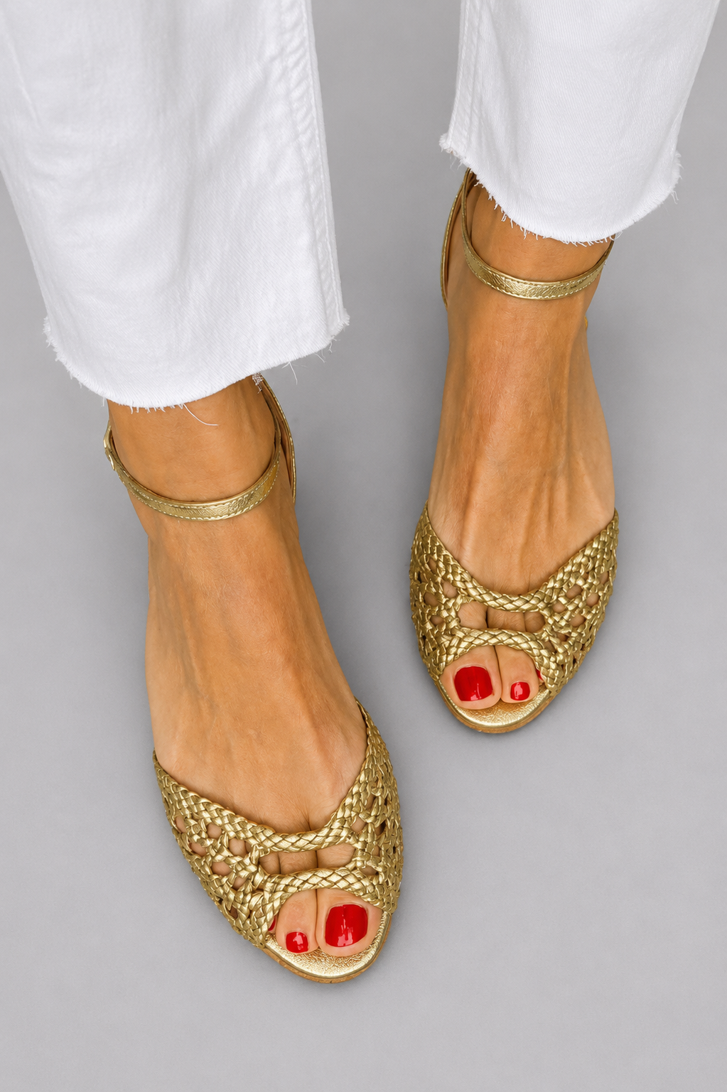 Isadora - Sandalias Doradas Trenzadas